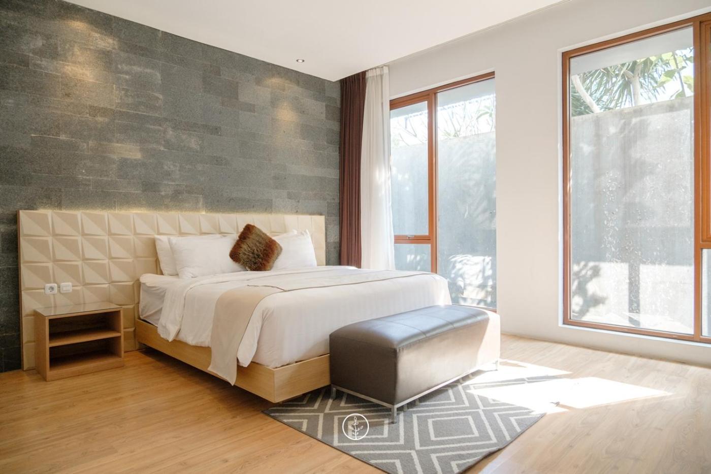 Asmaya Hill View Villa 7 Bedrooms With A Private Swimming Pool Bandung Exterior photo