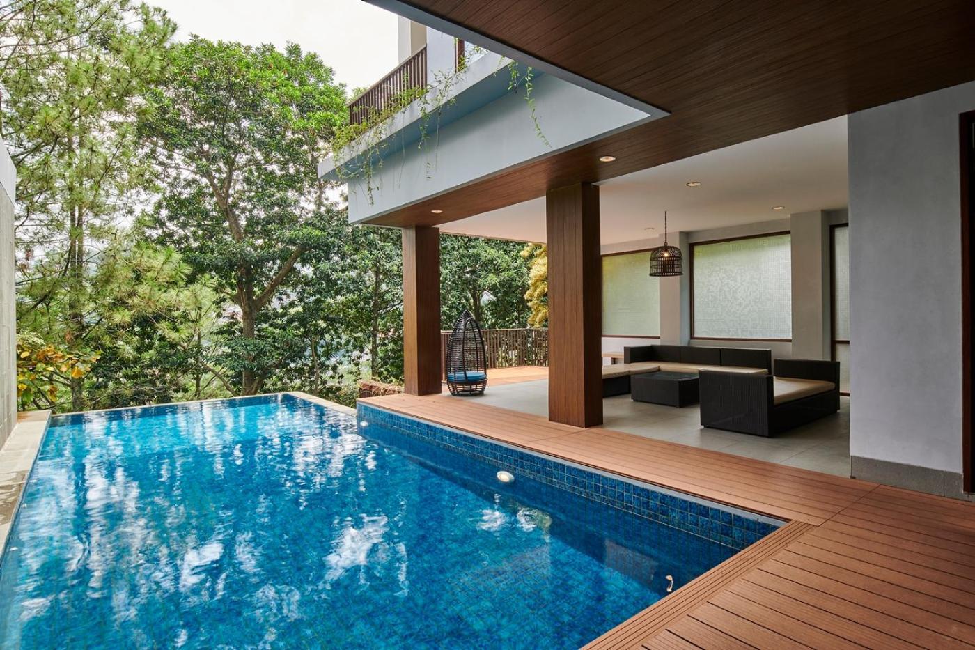 Asmaya Hill View Villa 7 Bedrooms With A Private Swimming Pool Bandung Exterior photo
