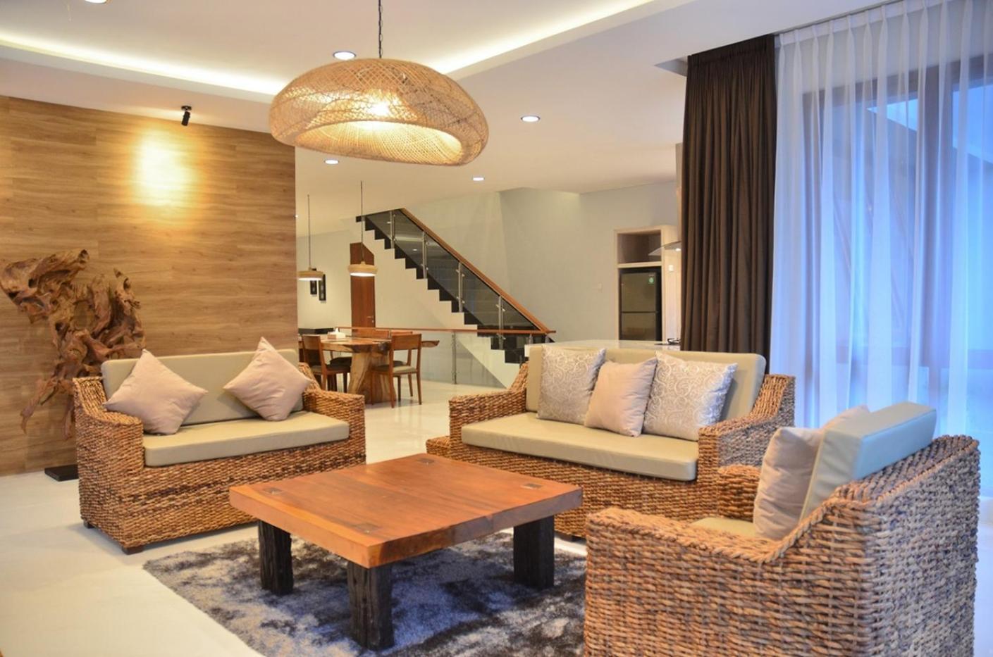 Asmaya Hill View Villa 7 Bedrooms With A Private Swimming Pool Bandung Exterior photo