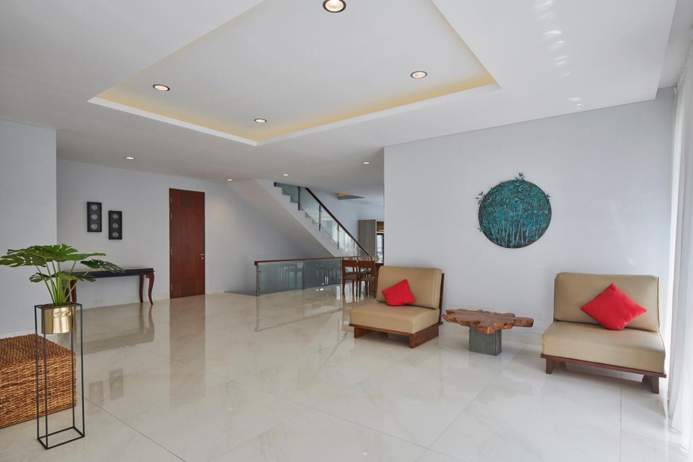 Asmaya Hill View Villa 7 Bedrooms With A Private Swimming Pool Bandung Exterior photo