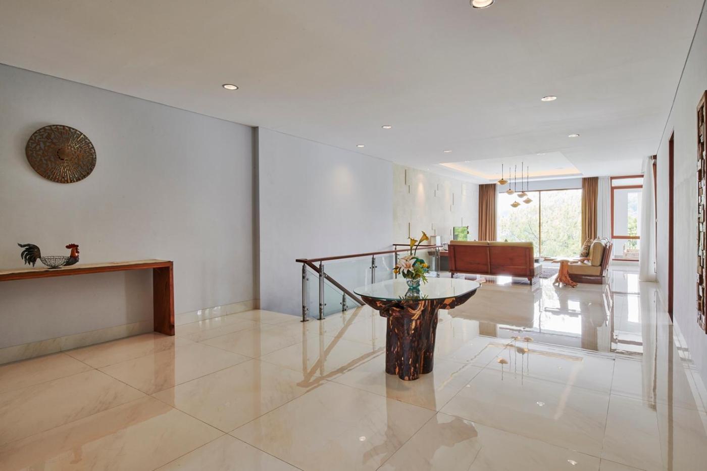 Asmaya Hill View Villa 7 Bedrooms With A Private Swimming Pool Bandung Exterior photo